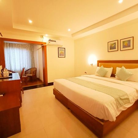 Hill Palace Hotel & Spa Kochi Luaran gambar