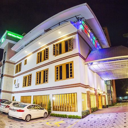 Hill Palace Hotel & Spa Kochi Luaran gambar