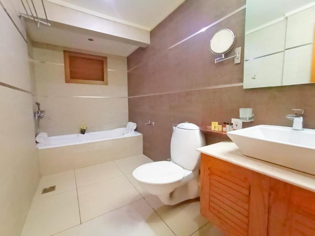 Hill Palace Hotel & Spa Kochi Luaran gambar