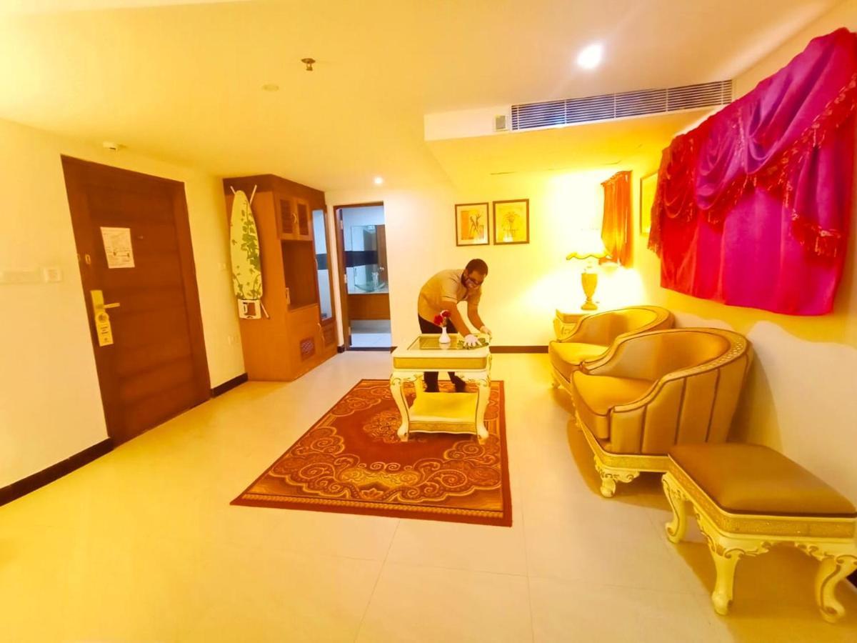 Hill Palace Hotel & Spa Kochi Luaran gambar