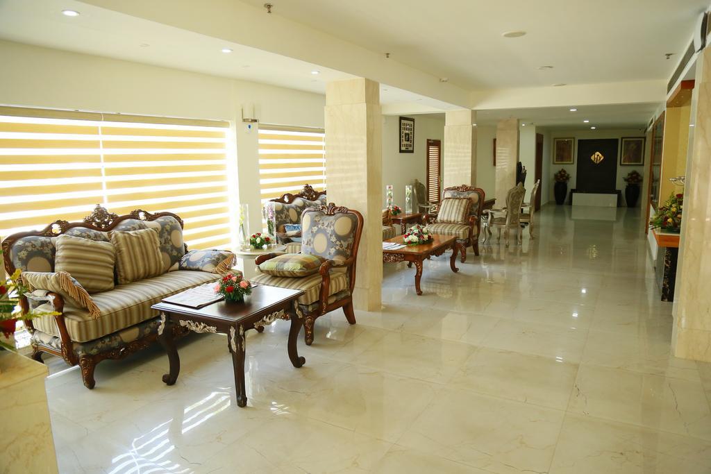 Hill Palace Hotel & Spa Kochi Luaran gambar